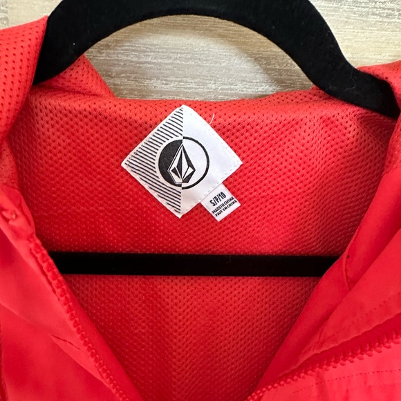 Volcom Red Jacket - Picture 1 of 2